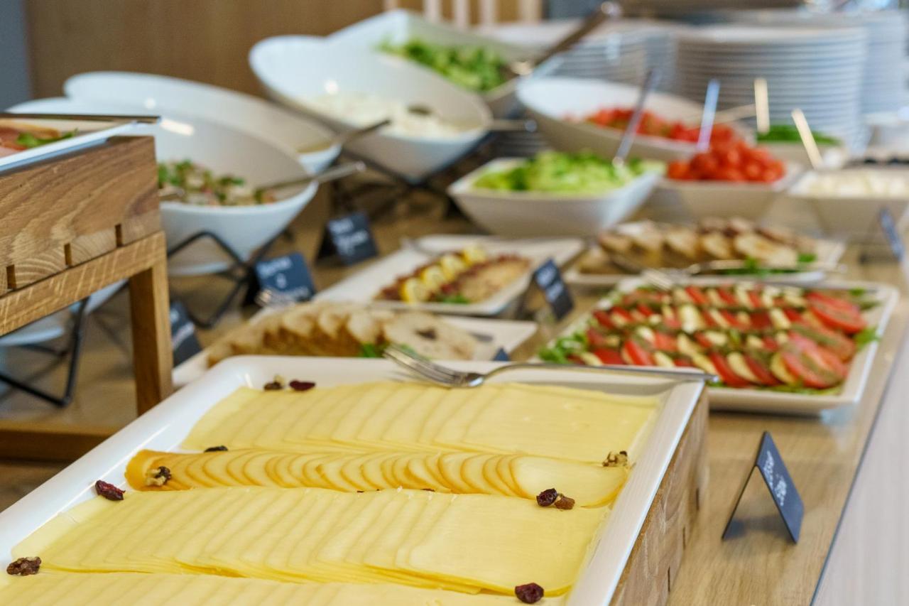 Szumy Park Hotel & Restaurant Susiec Extérieur photo